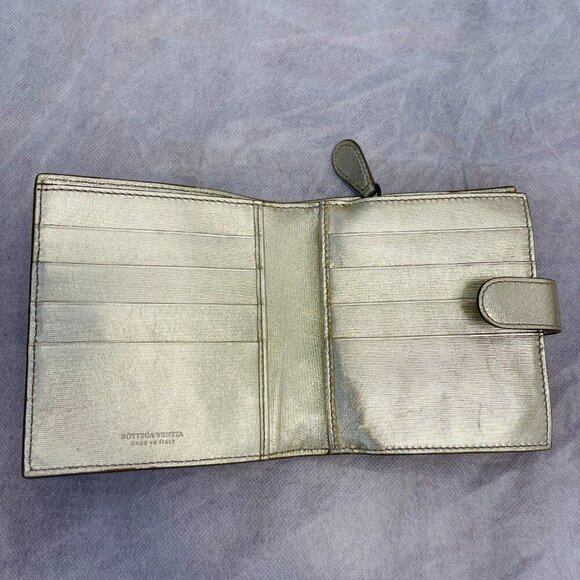 BOTTEGA VENETA Gold Intrecciato Leather Wallet with Coin Pouch - Preowned - Picture 3 of 15